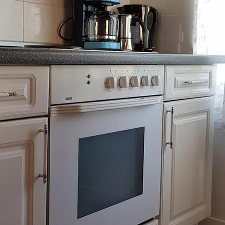 Lora Deluxe Superior 5 Star Apartment, Your Piece Of Heaven By The Sea & Park With Sea & Park View *