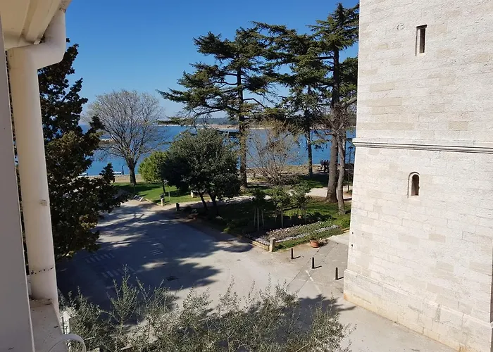 Lora With Beautiful Sea & Park View Appartamento Novigrad Istria
