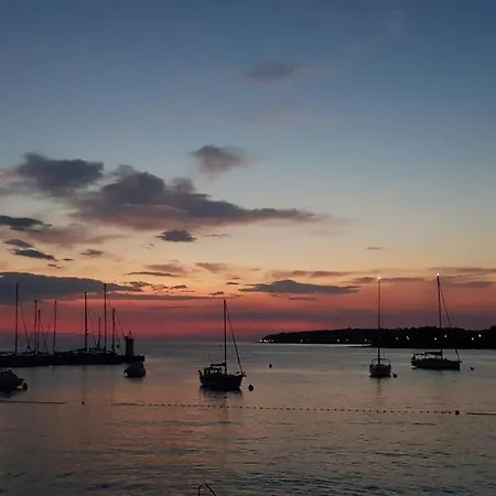 Lora Deluxe Superior 5 Star Apartment, Your Piece Of Heaven By The Sea & Park With Sea & Park View Appartement Novigrad Istria